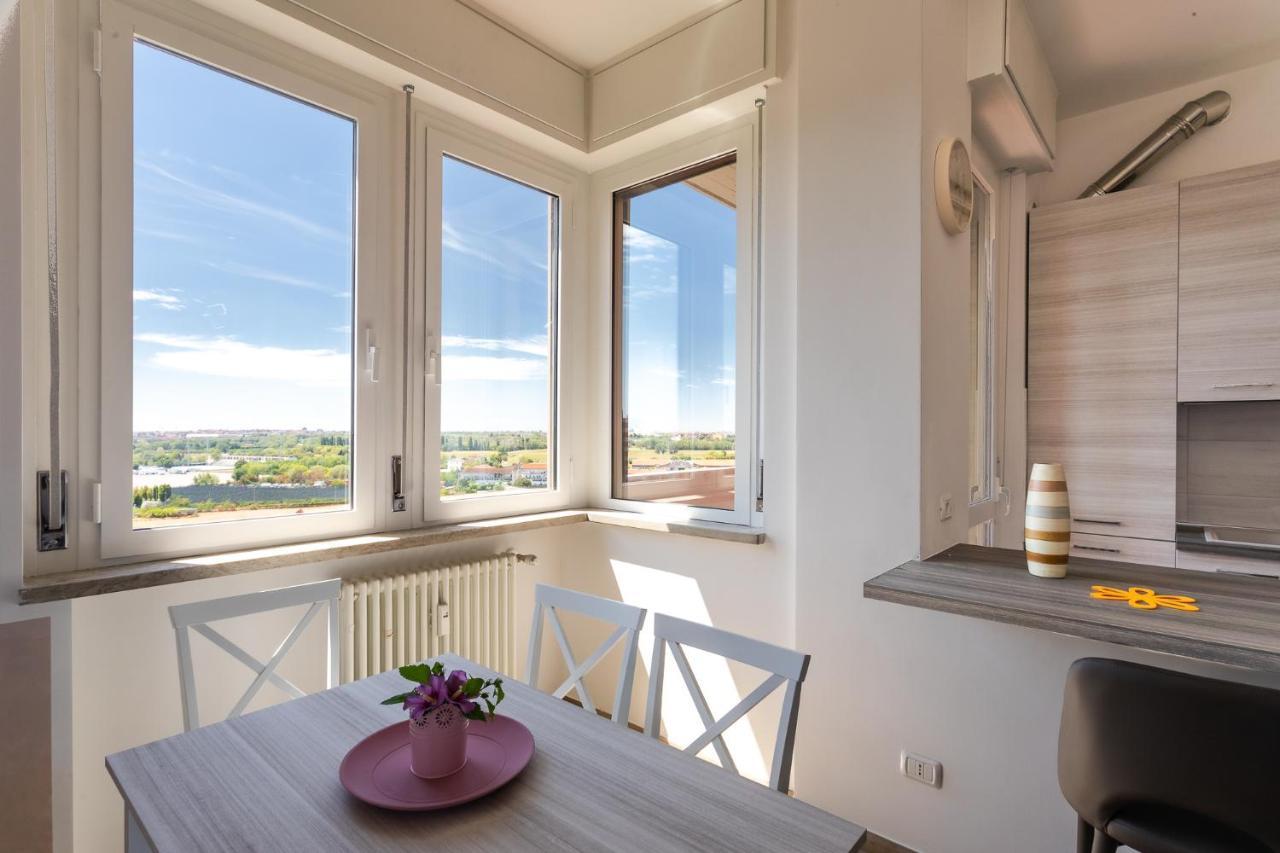 Апартаменты Borgo Milano Penthouse - With Parking Верона Экстерьер фото